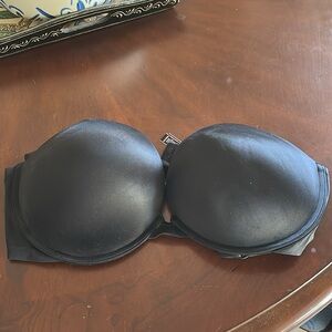Brand new VS padded bra with diamond straps